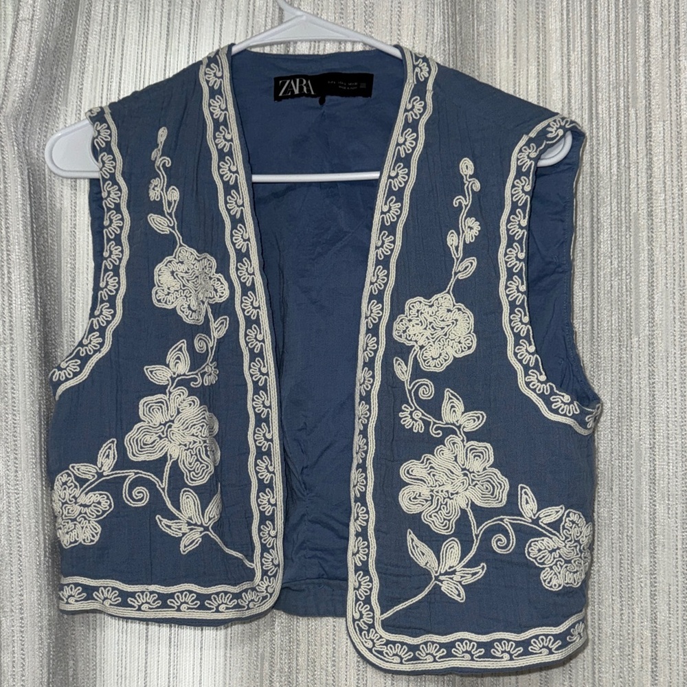 Zara Blue Floral Embroidered Vest